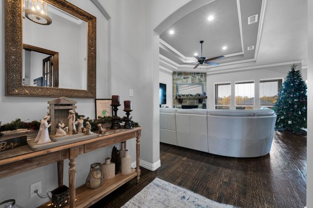 3321 Swan Lake Drive, Midlothian, TX 76065