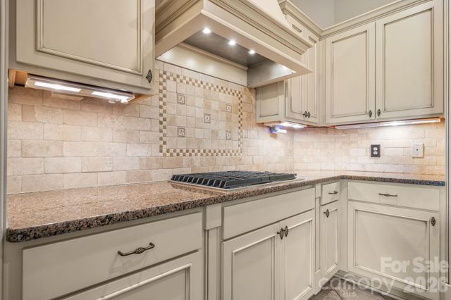 1055 Catawba Greens Drive, Newton, NC 28658