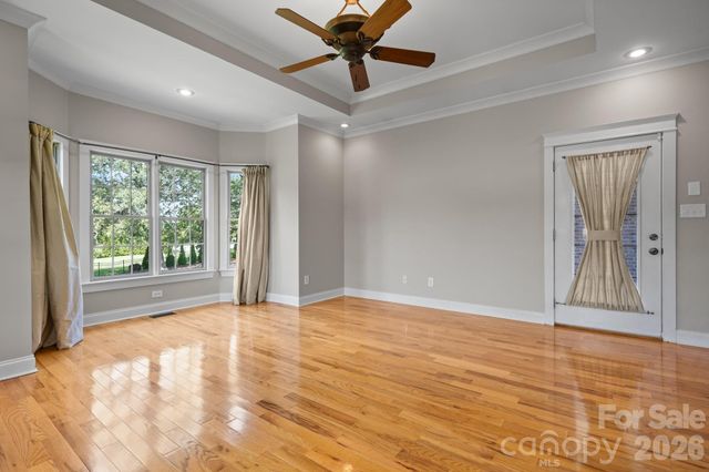 1055 Catawba Greens Drive, Newton, NC 28658