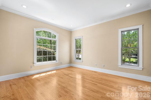 1055 Catawba Greens Drive, Newton, NC 28658