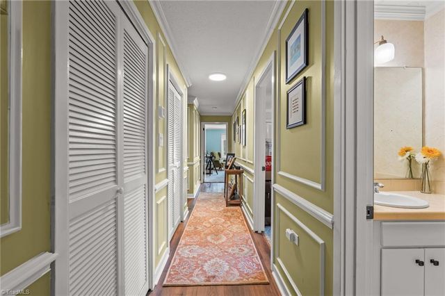 1137 Gatehouse Road, High Point, NC 27262