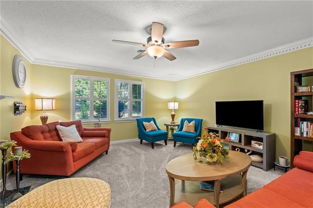 1137 Gatehouse Road, High Point, NC 27262