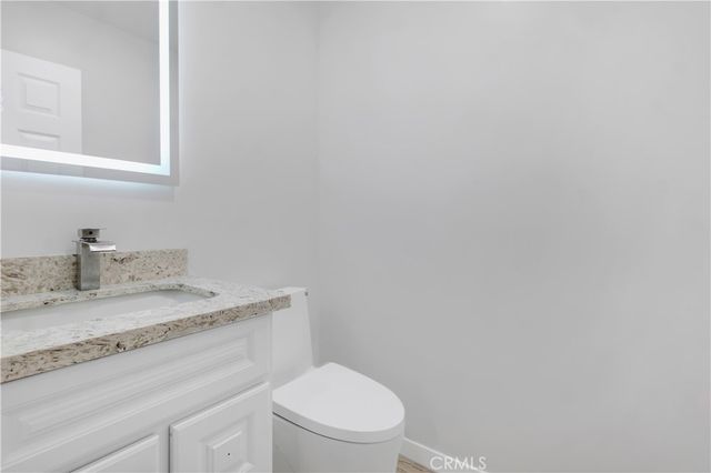 801 E Acacia Avenue F, Glendale, CA 91205