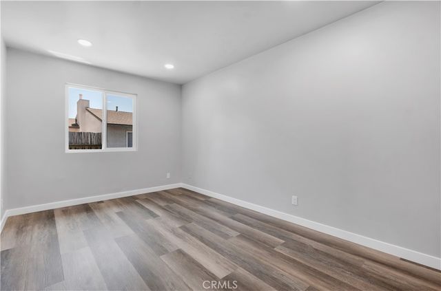 801 E Acacia Avenue F, Glendale, CA 91205