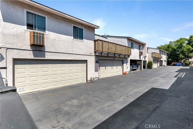 801 E Acacia Avenue F, Glendale, CA 91205