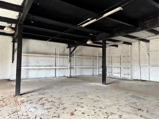 537 Lincoln Hwy, East Mckeesport, PA 15035