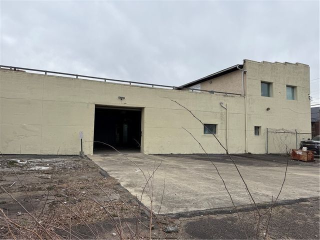 537 Lincoln Hwy, East Mckeesport, PA 15035