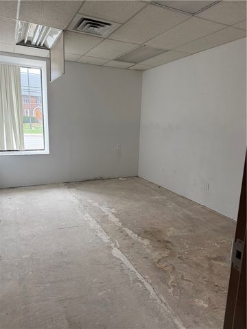 537 Lincoln Hwy, East Mckeesport, PA 15035