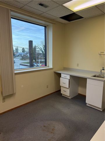 537 Lincoln Hwy, East Mckeesport, PA 15035