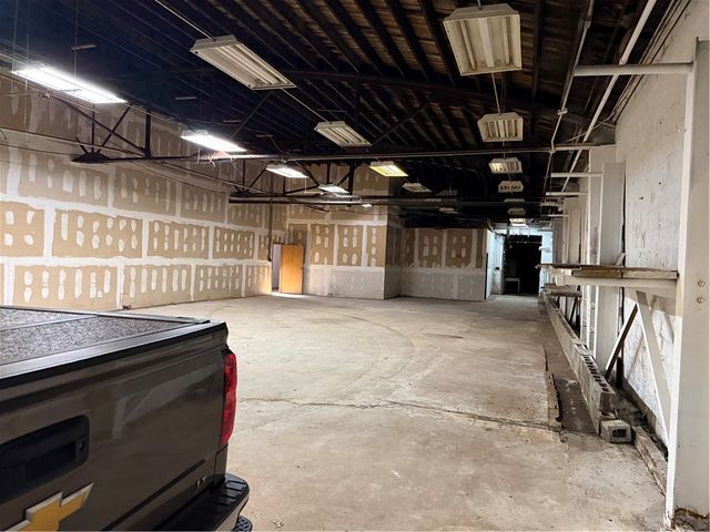 537 Lincoln Hwy, East Mckeesport, PA 15035