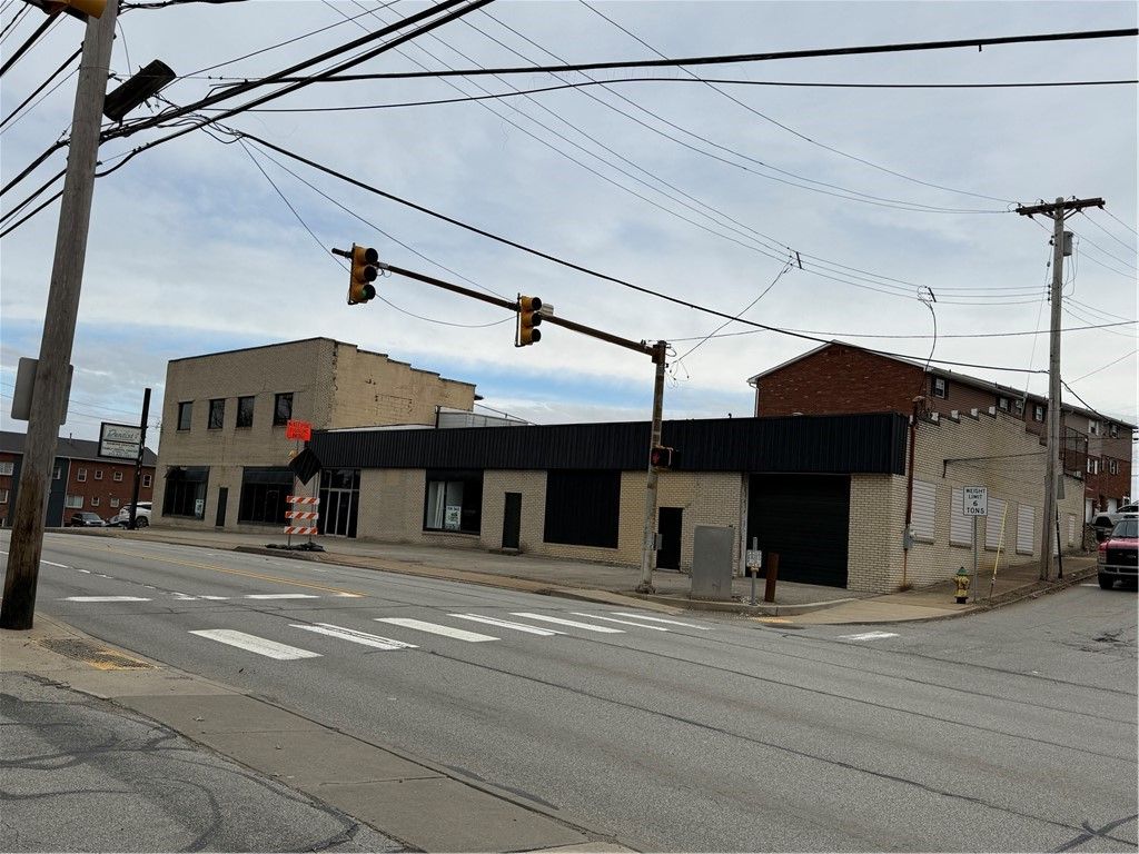 537 Lincoln Hwy, East Mckeesport, PA 15035