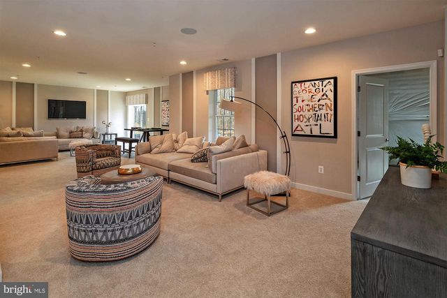 15719 HENRIETTA DR, Accokeek, MD 20607