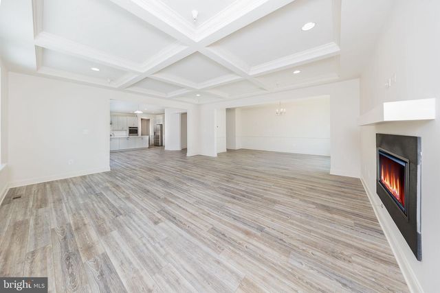 15719 HENRIETTA DR, Accokeek, MD 20607