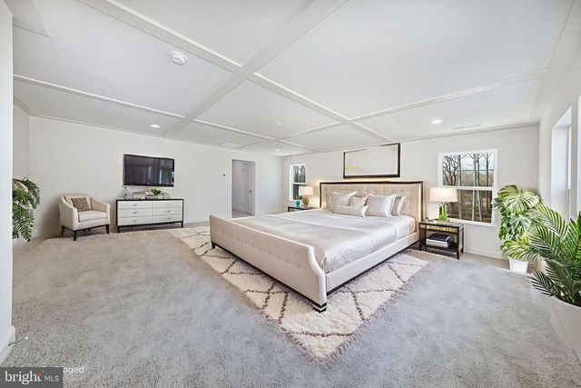 15719 HENRIETTA DR, Accokeek, MD 20607