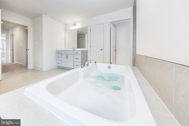 15719 HENRIETTA DR, Accokeek, MD 20607