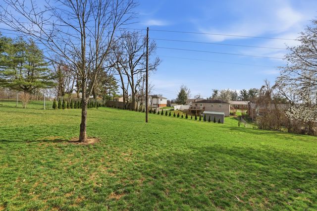 627 Four Winds Drive, Richmond, KY 40475