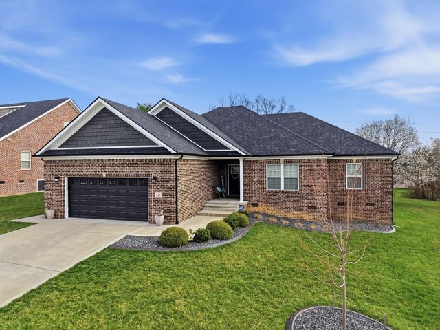 627 Four Winds Drive, Richmond, KY 40475