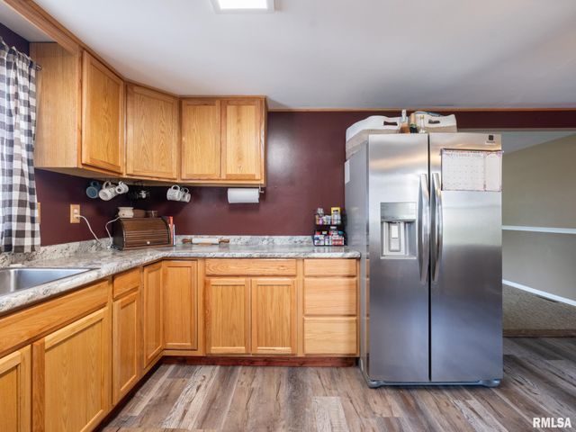 126 N EISELE Drive, Bellevue, IL 61604