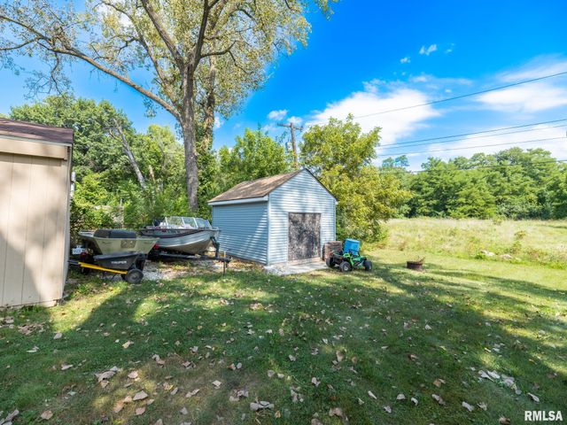 126 N EISELE Drive, Bellevue, IL 61604