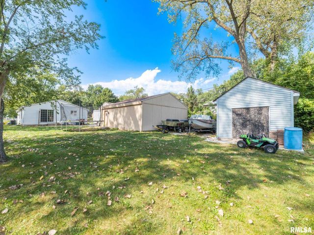 126 N EISELE Drive, Bellevue, IL 61604