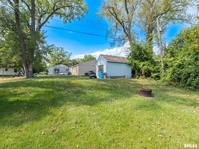126 N EISELE Drive, Bellevue, IL 61604