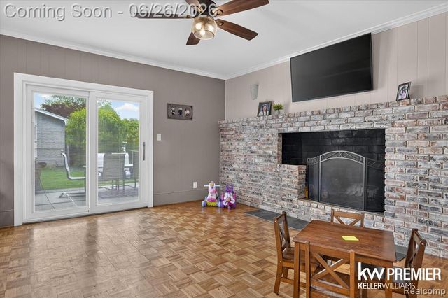 14087 Golfview Street, Livonia, MI 48154