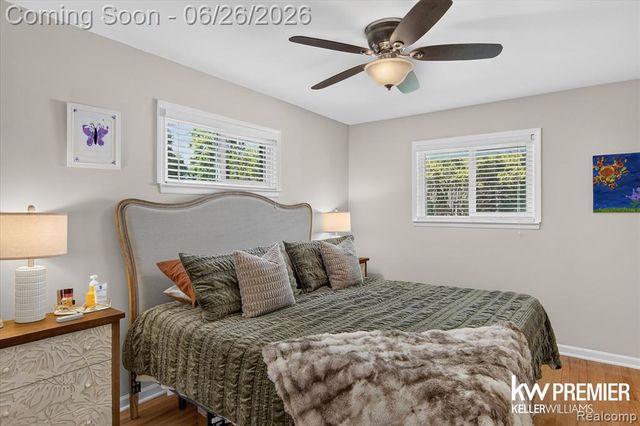 14087 Golfview Street, Livonia, MI 48154