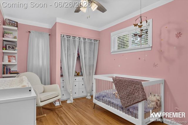 14087 Golfview Street, Livonia, MI 48154