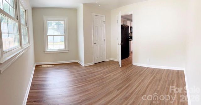 2827 E Long Avenue, Gastonia, NC 28054