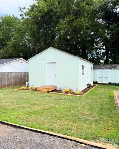 2827 E Long Avenue, Gastonia, NC 28054