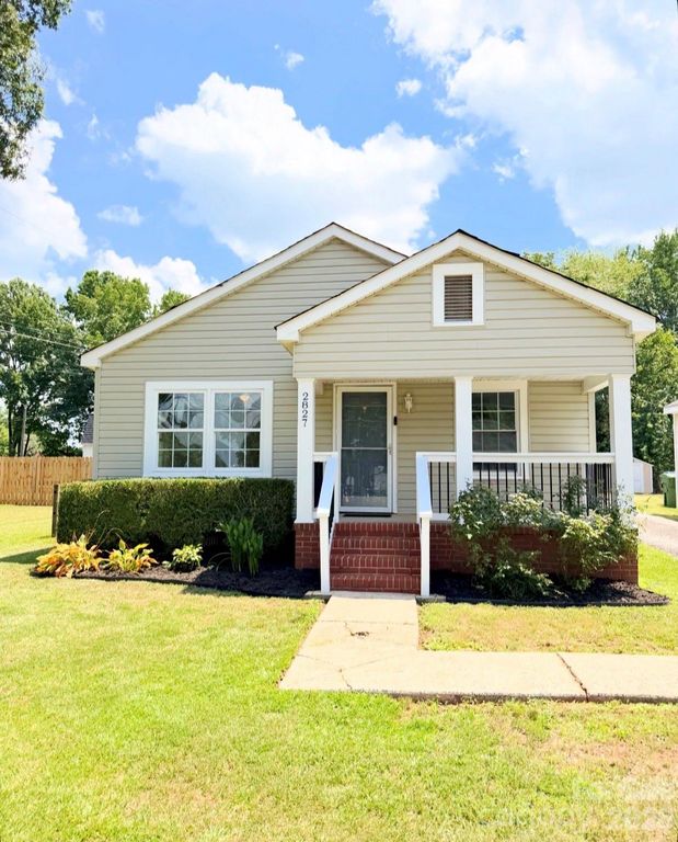 2827 E Long Avenue, Gastonia, NC 28054