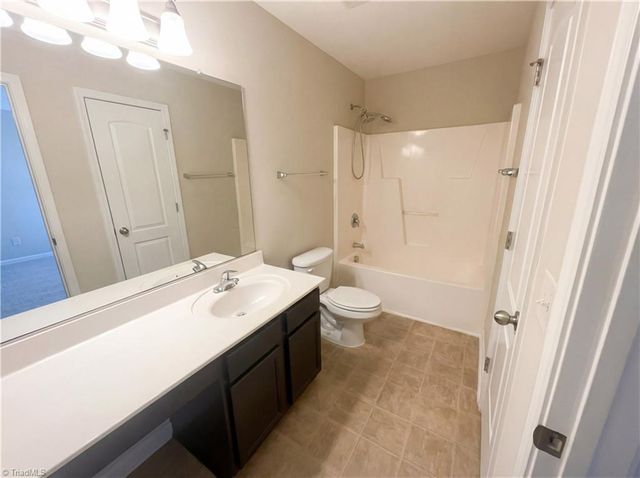 2518 Macleod Street, Burlington, NC 27217