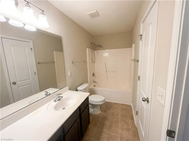 2518 Macleod Street, Burlington, NC 27217