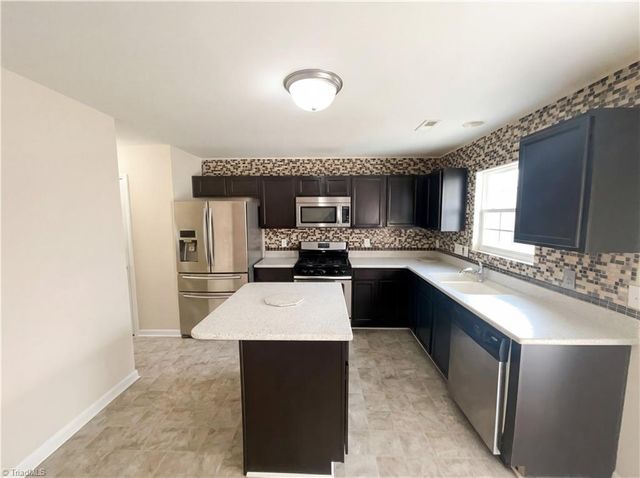 2518 Macleod Street, Burlington, NC 27217