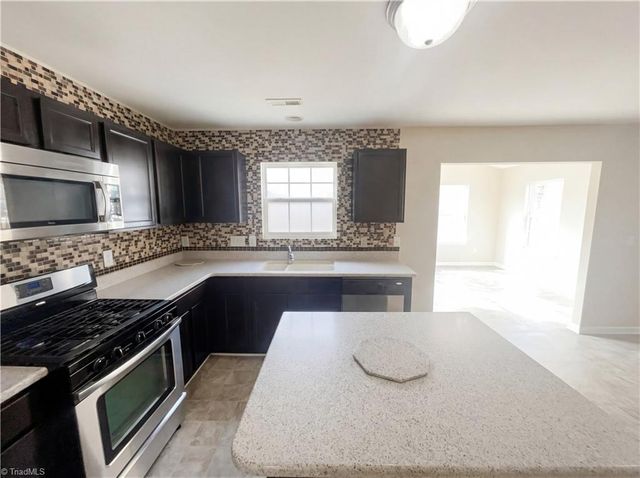 2518 Macleod Street, Burlington, NC 27217