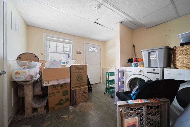 146 Karatzas Avenue, Manchester, NH 03104