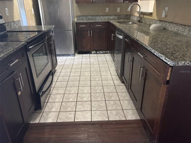 11114 N DIXON AVENUE, Tampa, FL 33612