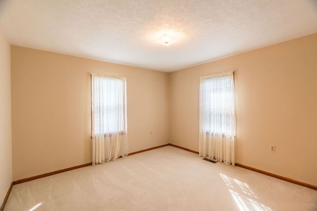 260 Heltsley St, Lewisburg, KY 42256