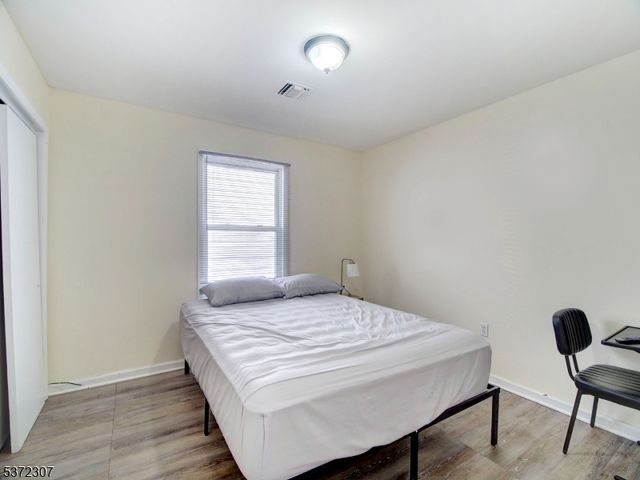 575 Bergen St, Newark City, NJ 07108