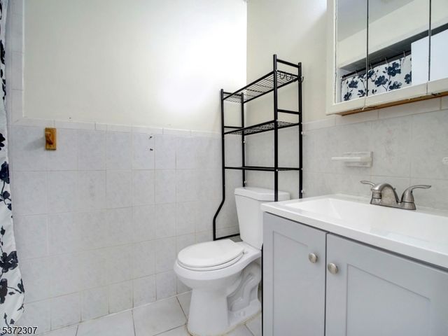 575 Bergen St, Newark City, NJ 07108