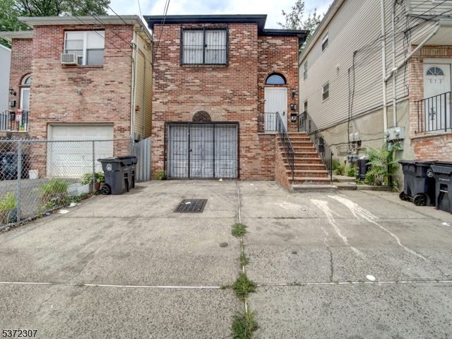 575 Bergen St, Newark City, NJ 07108