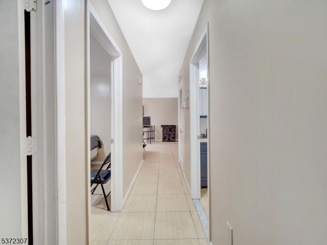 575 Bergen St, Newark City, NJ 07108