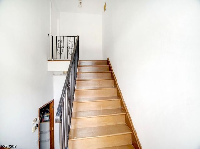 575 Bergen St, Newark City, NJ 07108