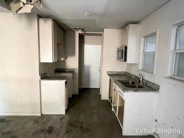 2001 J B Jackson JR Boulevard, Dallas, TX 75210