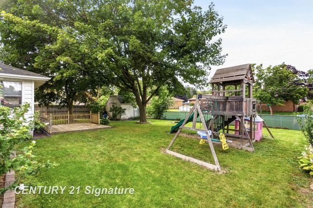 2805 Courtland Place, Saginaw Twp, MI 48603