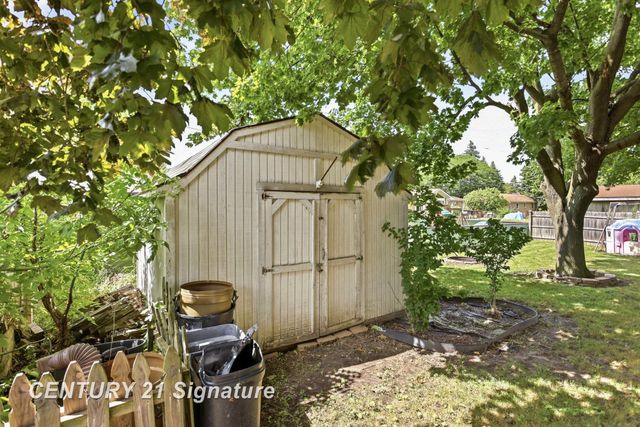 2805 Courtland Place, Saginaw Twp, MI 48603