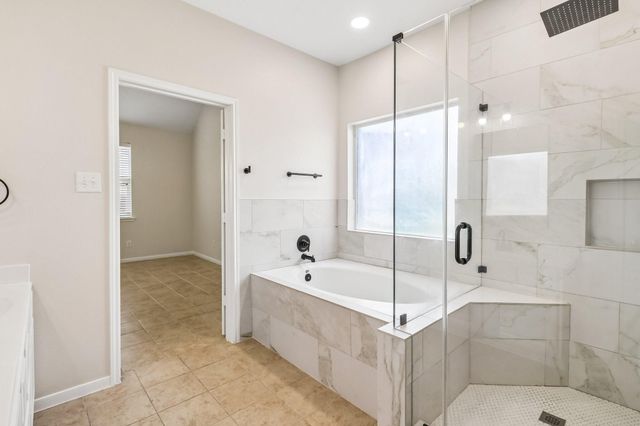 9619 Indian Trl, Mont Belvieu, TX 77580