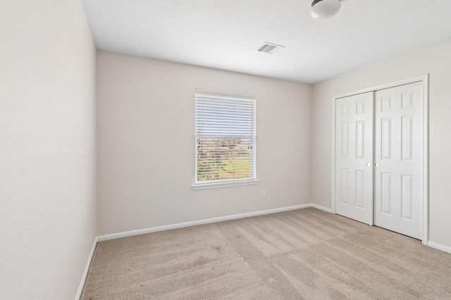 9619 Indian Trl, Mont Belvieu, TX 77580