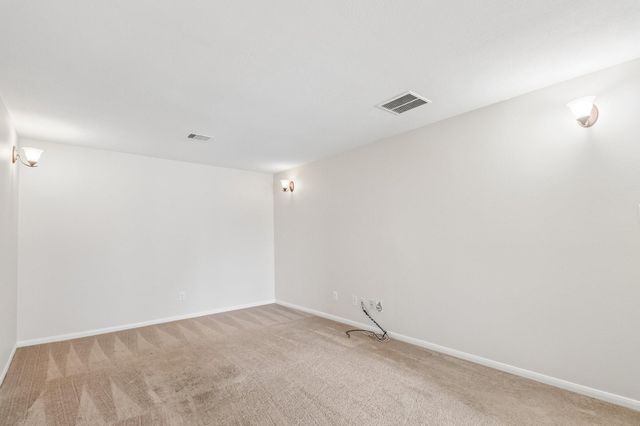 9619 Indian Trl, Mont Belvieu, TX 77580