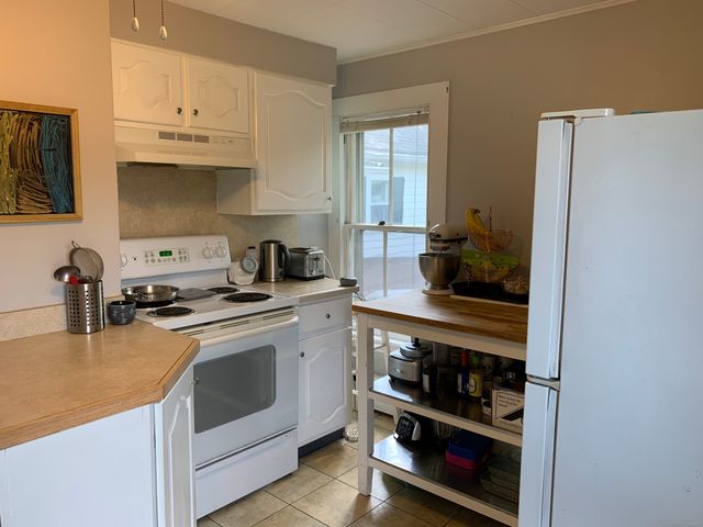 1925 Manchester Road, Glastonbury, CT 06033
